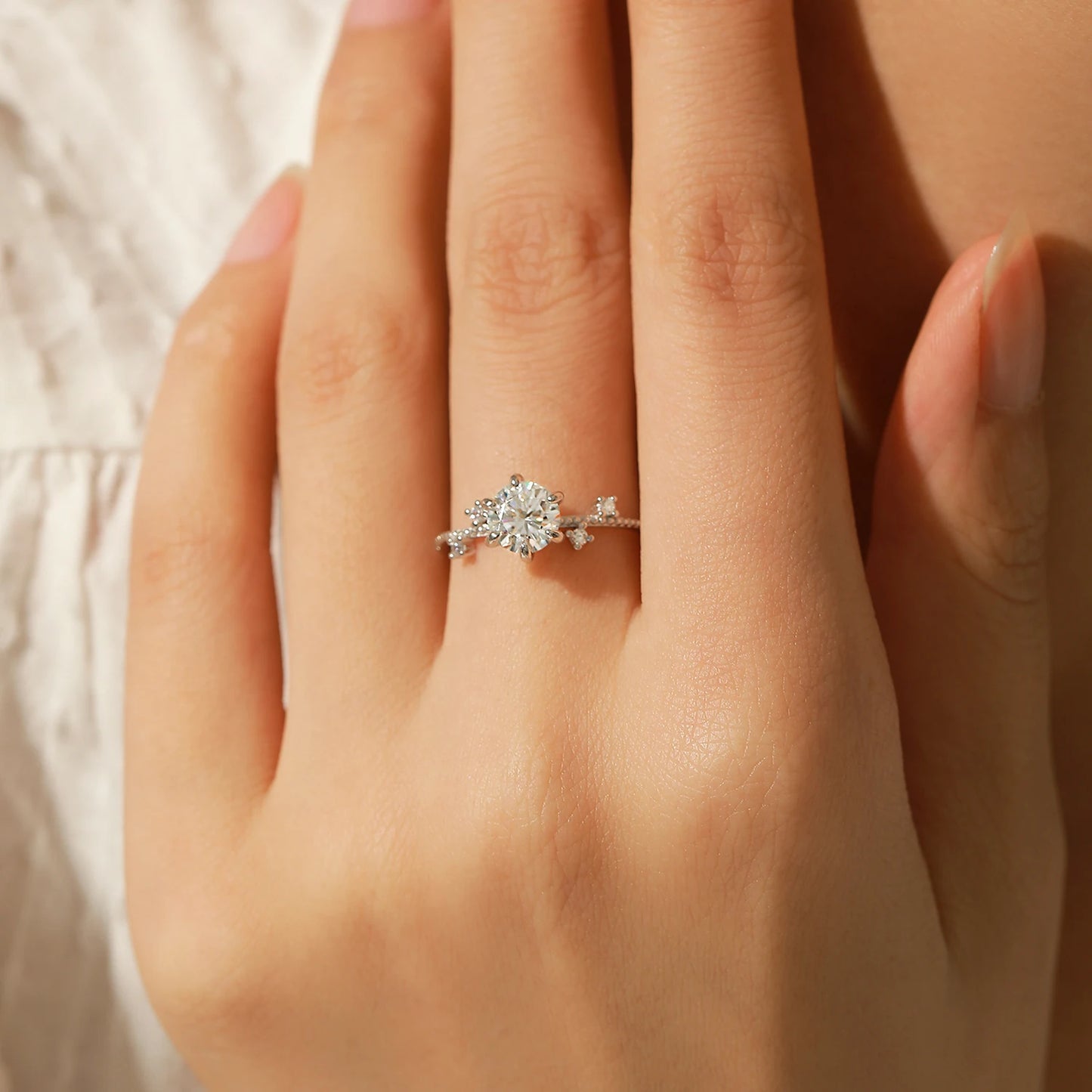 1CT Moissanite Delicate Flower Six Claws Ring