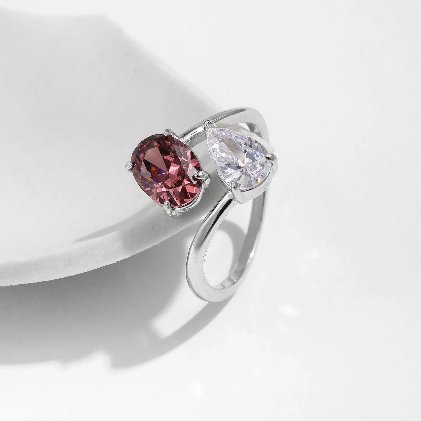 Dazzling Oval & Water Drop Ring