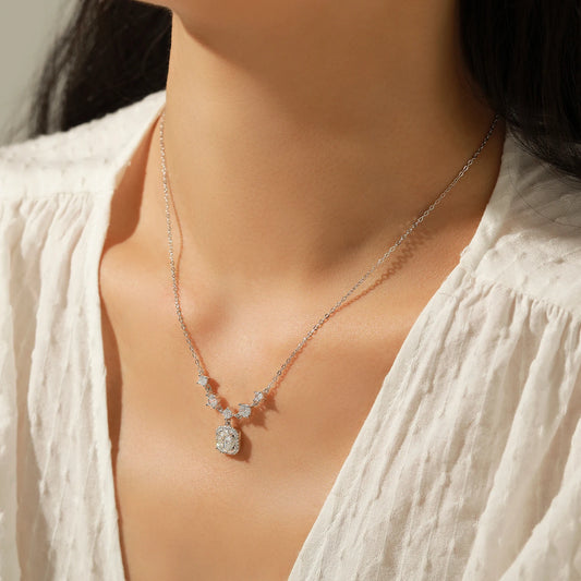 1CT D Color Moissanite Luxury Halo Charm Necklace