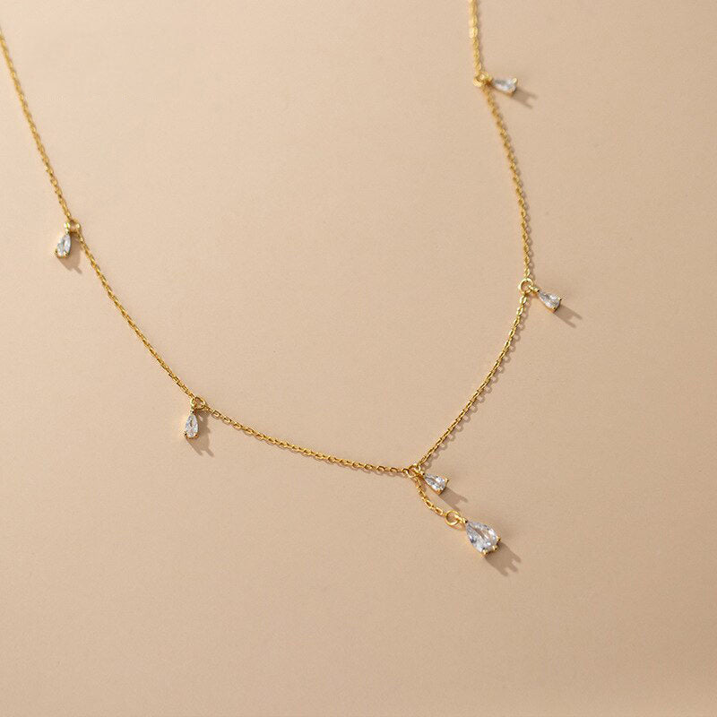 Twinkling Water Drop Necklace - RawaJewels