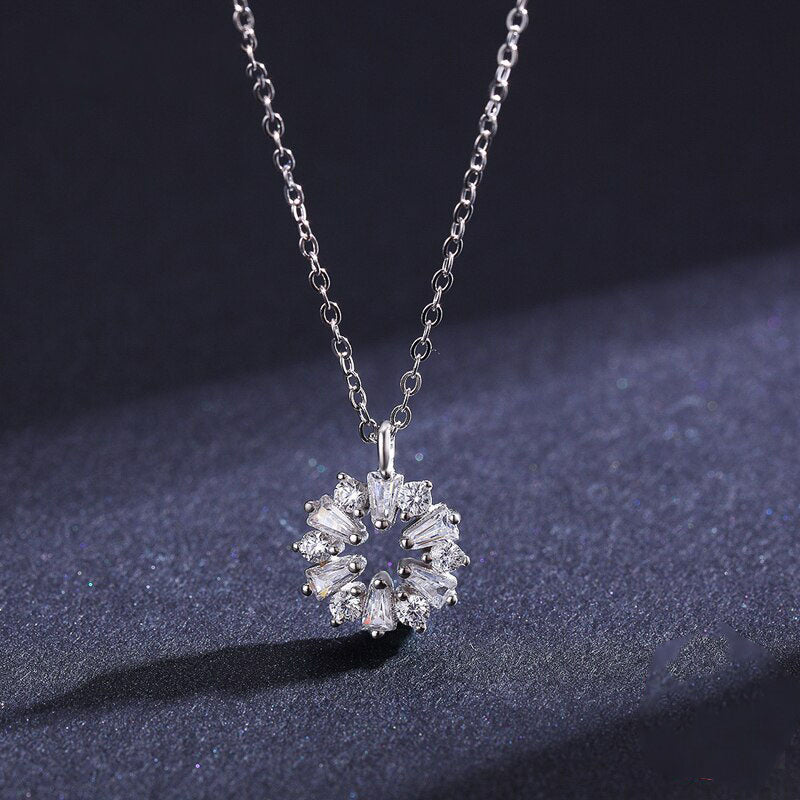 Lucky Snowflake Necklace - RawaJewels