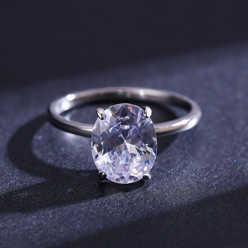 Luxury Oval Cut Ring - RawaJewels