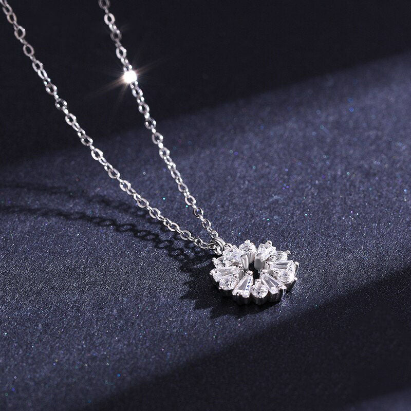 Lucky Snowflake Necklace - RawaJewels