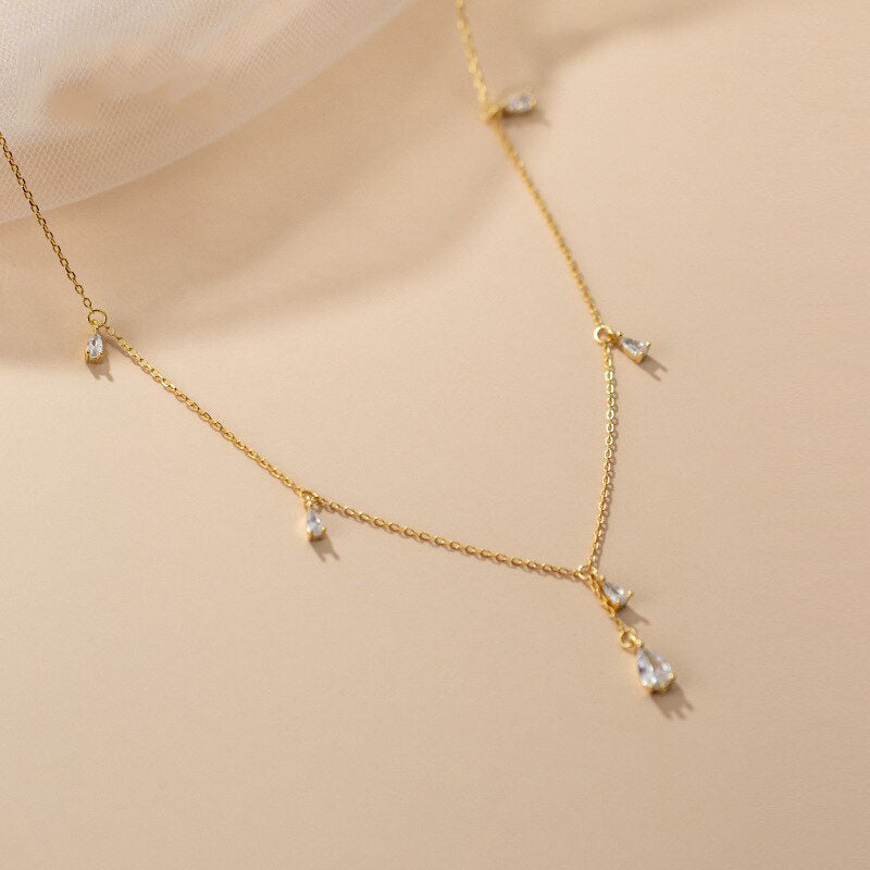 Twinkling Water Drop Necklace - RawaJewels