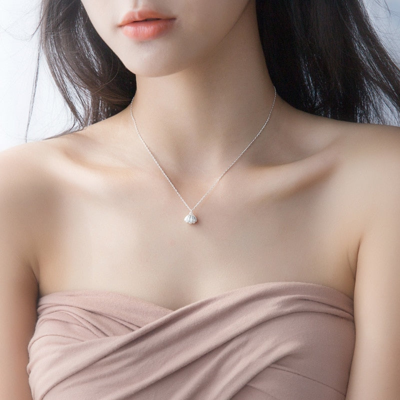 Natural Freshwater Pearl Shell Necklace