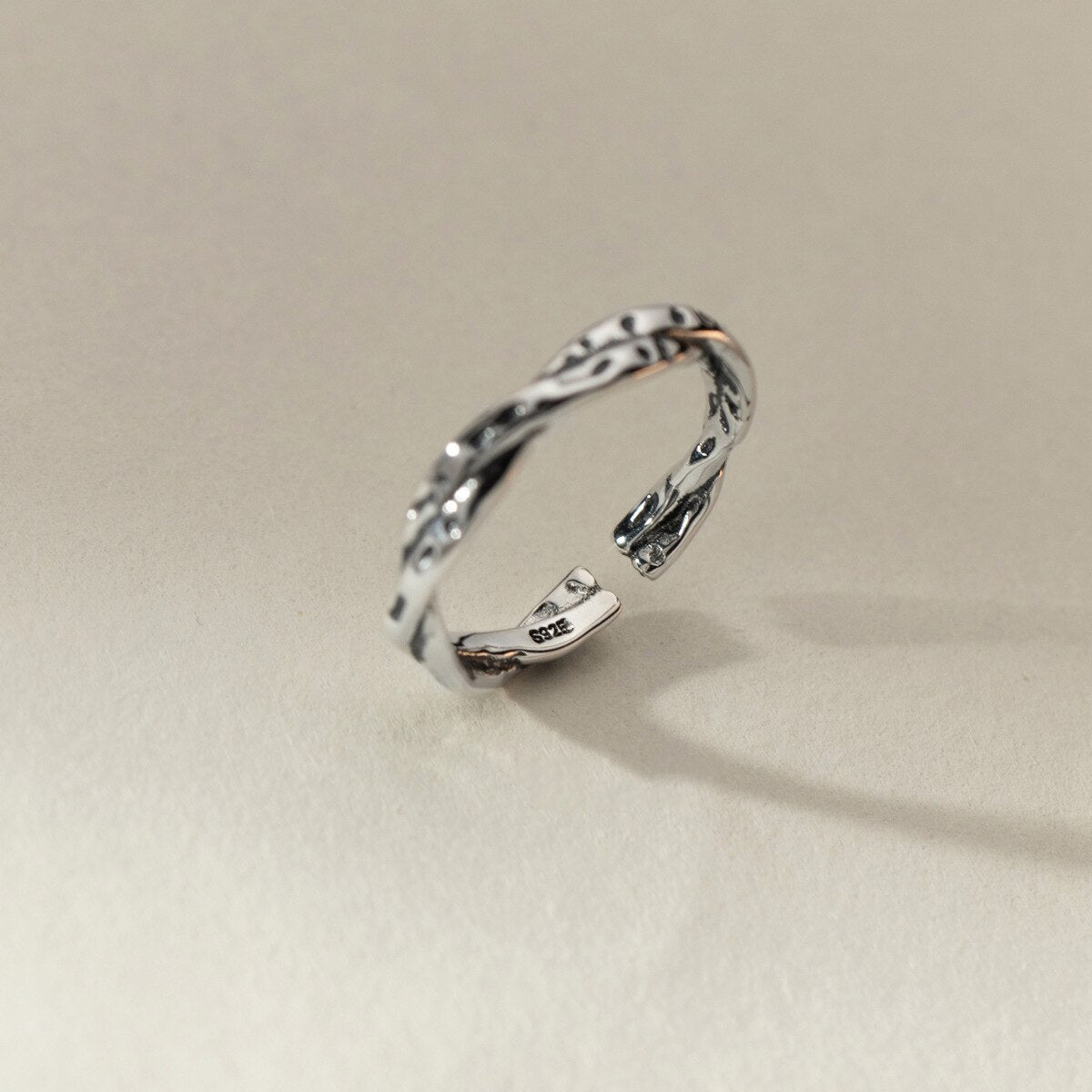 Della Ring