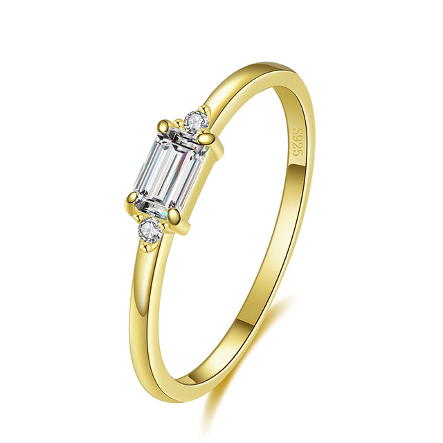 Soft Emerald Ring - RawaJewels