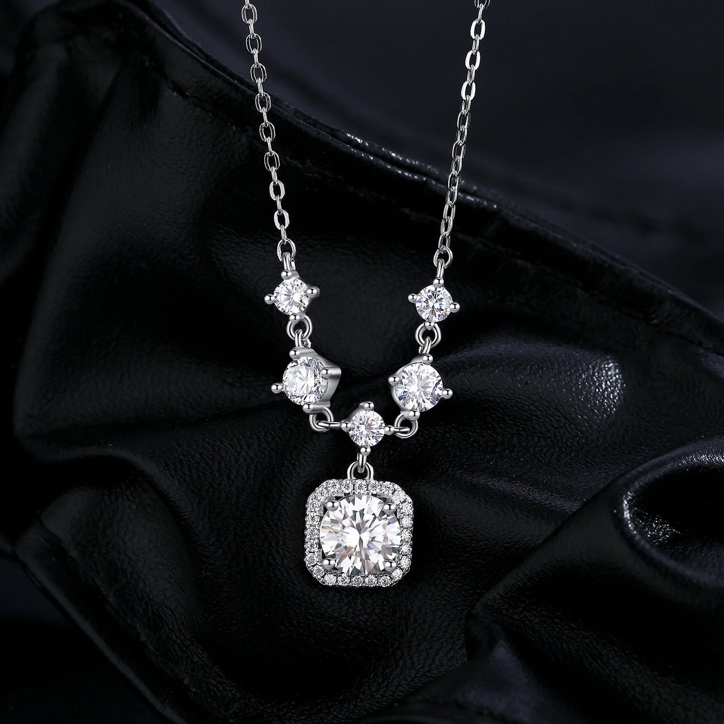 1CT D Color Moissanite   Luxury Halo Charm Necklace