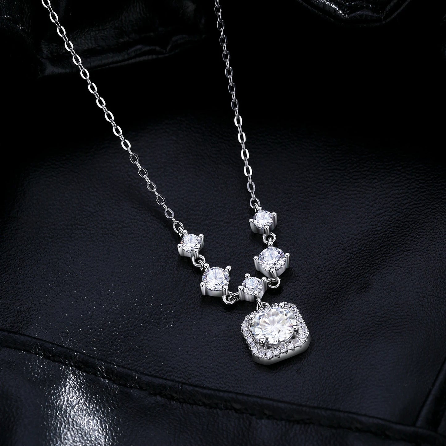 1CT D Color Moissanite   Luxury Halo Charm Necklace