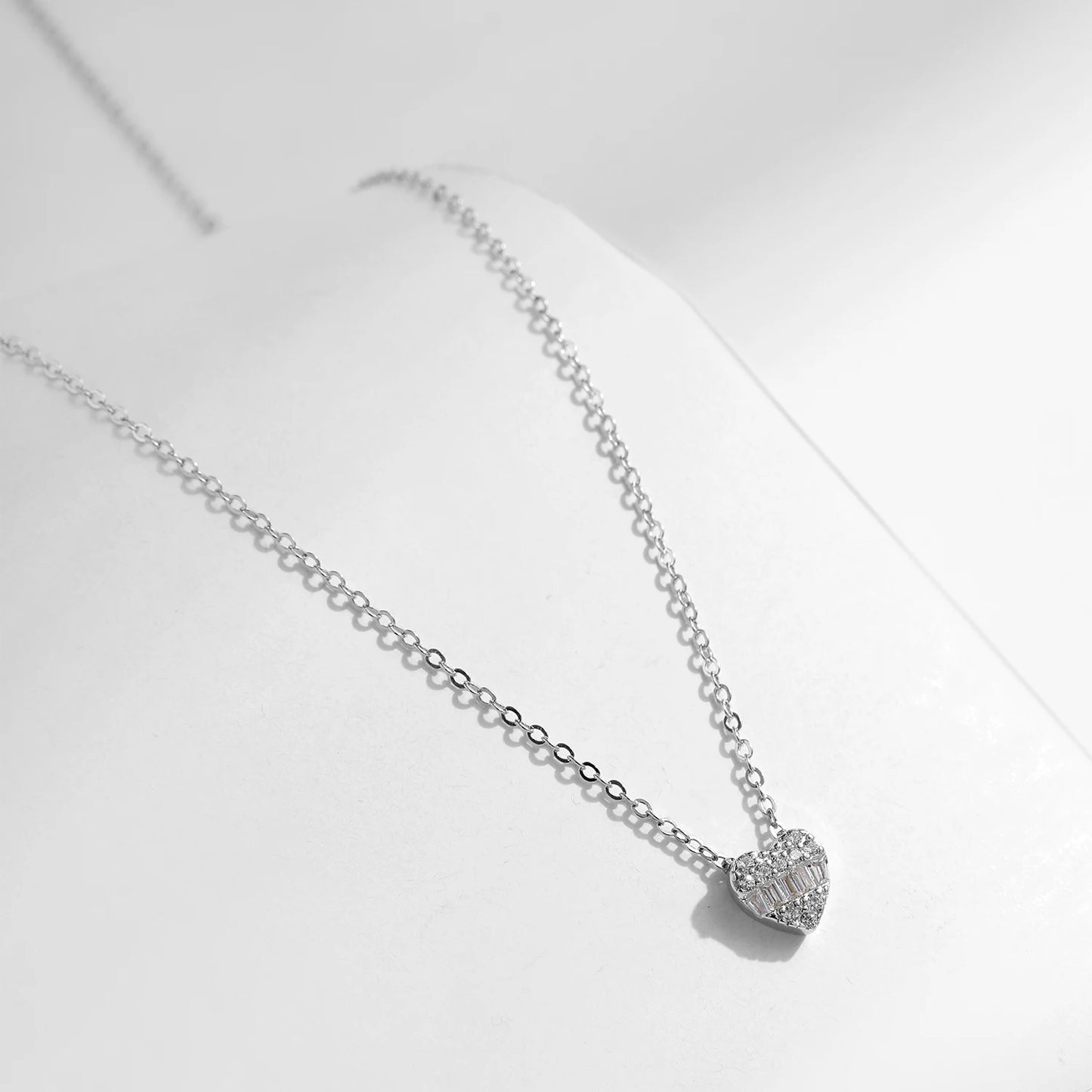 Shinning Heart Necklace