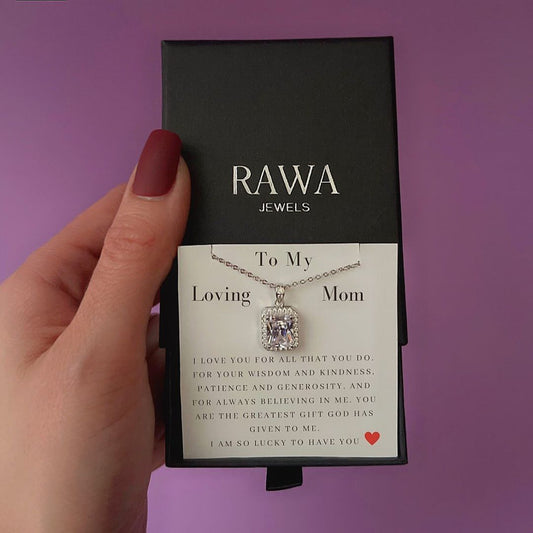 Love-You-Mom Necklace (with card letter)