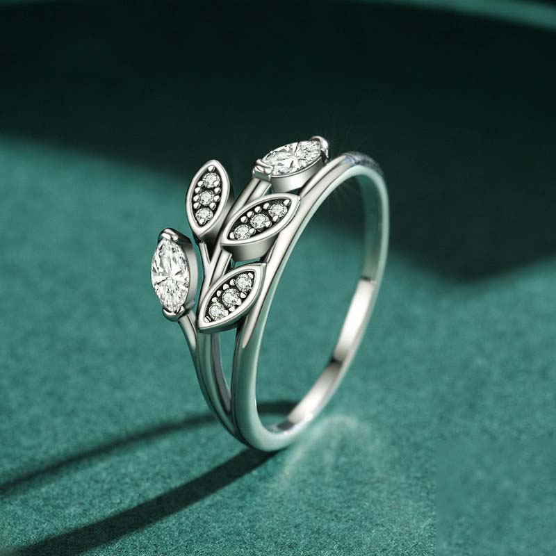 Lucky Leaves Ring