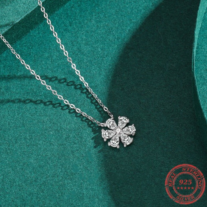 Lucky Flower Necklace - RawaJewels