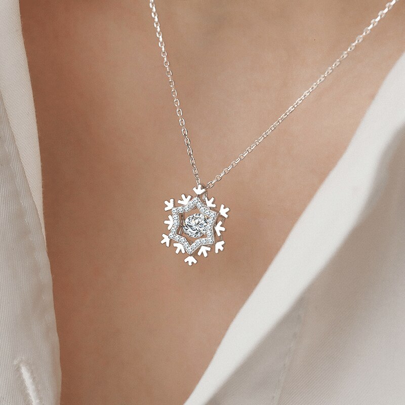 Lovely Snowflake Necklace - RawaJewels